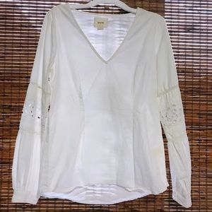 Cotton blouse with eyelet sleeves